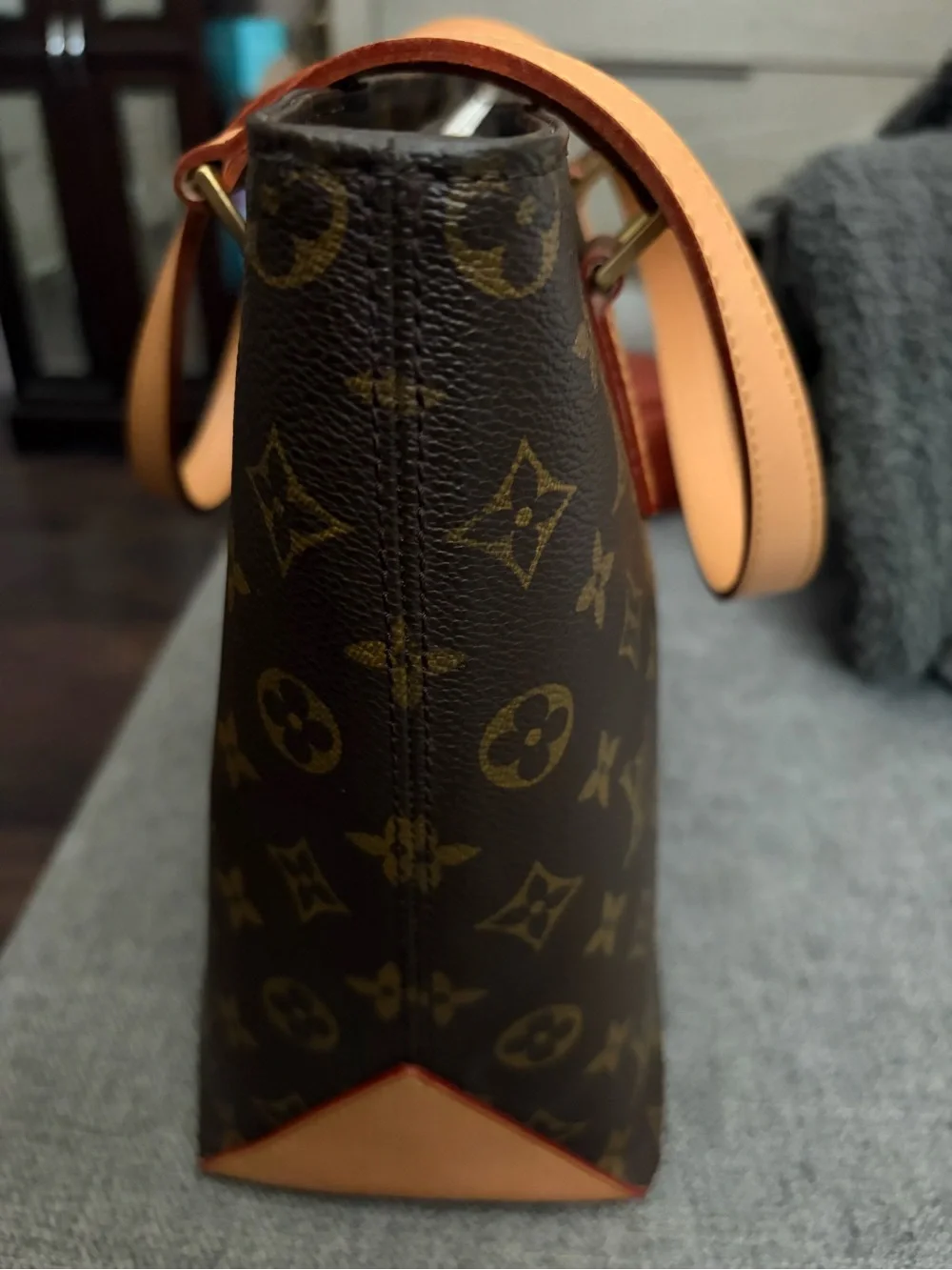 Louis Vuitton classic louis